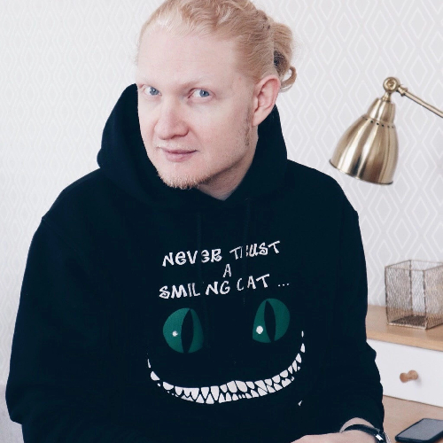 Влад Елистратов