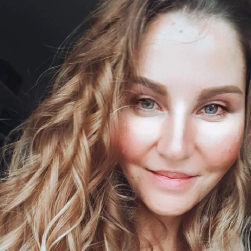 Дизайнер • Алина Чумак 